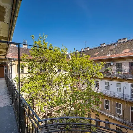 Design @ Rumbach * Budapest