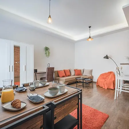 Design @ Rumbach Apartment