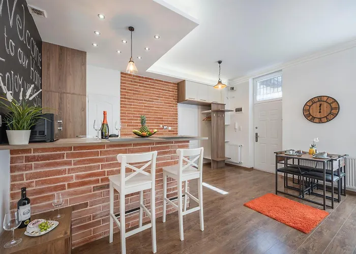 Design @ Rumbach Apartment