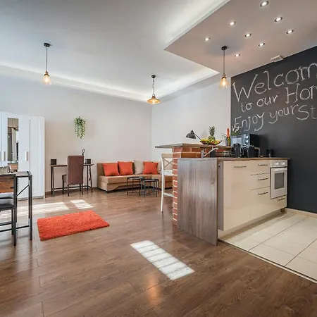 Design @ Rumbach Apartman *